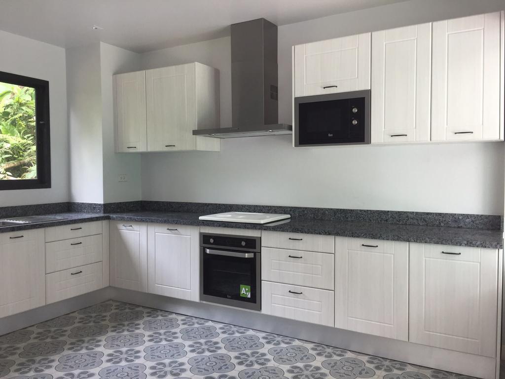 Kamala Beach House - 1 Min Walk To Beach Εξωτερικό φωτογραφία